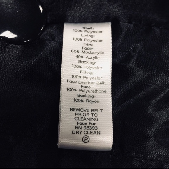 🖤 Black Faux Fur Coat 🐩 - Picture 4 of 4